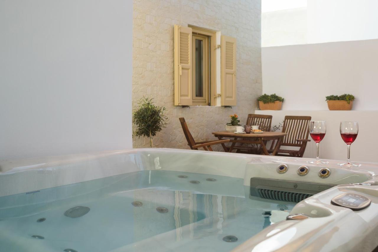 Heart Of Oia - Private House With Jacuzzi Lägenhet Exteriör bild